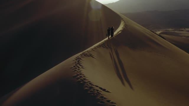 Подальше было от них. Подальше было от них