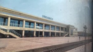 24.04.2023. Узбекистан. Хорезм. Железнодорожная станция Ургенч