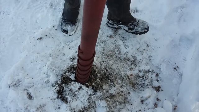 Установка сваи в бут