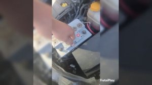 меняю аккумулятор на Опель Зафира б