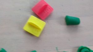 Лепим из пластилина Плей до. Учим цифры и цвета. Развивающее видео для детей.