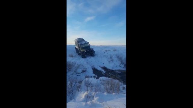 Вездеходы Зырянин. Где то в тундре. смотреть онлайн