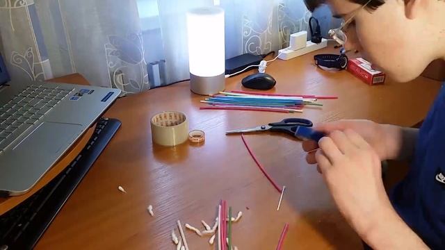 Как спасти куриное яйцо при падение с высоты 2.5 м ? смотреть онлайн