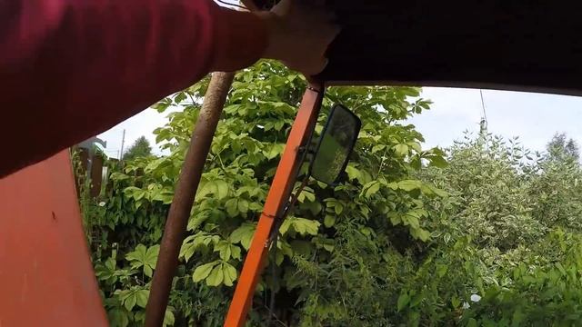 Роторная косилка и минитрактор. Работаю за еду в деревне смотреть онлайн