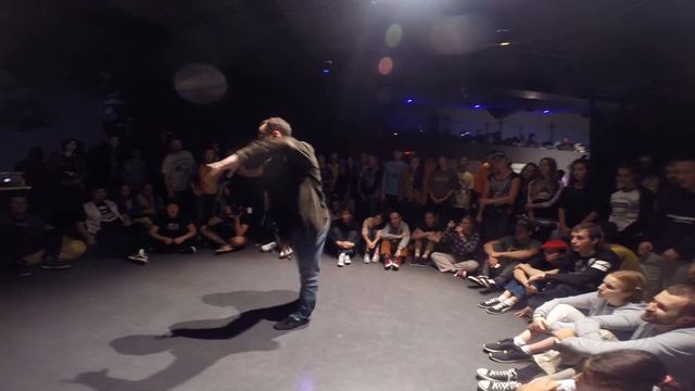 Парень гасит selection popping Papin Locking 6 смотреть онлайн