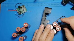 Аккумулятор Makita на 6 ампер из комплектующих с AliExpress