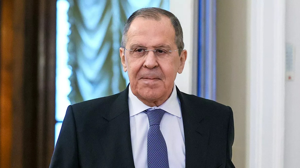 Кто встречался с лавровым