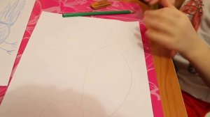 Рисуем  голубя из ладошек