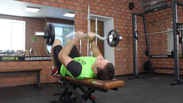 bodymaster : Жим EZ-штанги узким хватом смотреть онлайн