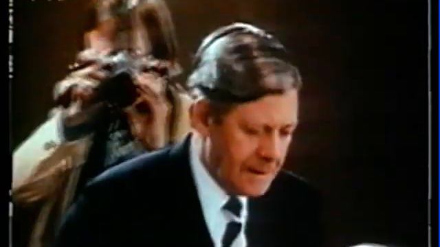 Helmut Schmidt wird 80 - Doku 1998