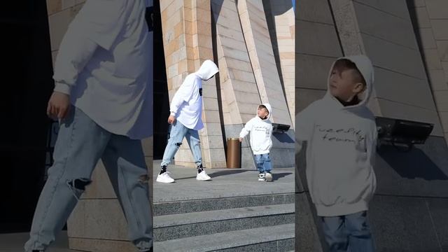 Kids are Dancing ?? Awesome Shuffle Tuzelity ? Мальчик Повторил Танец ?