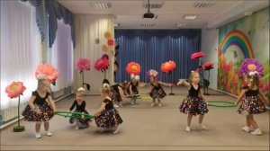 Танцевальный кружок / Танец "Бабочки" / Средняя группа