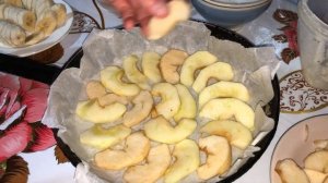 Пирог с яблоками и бананами