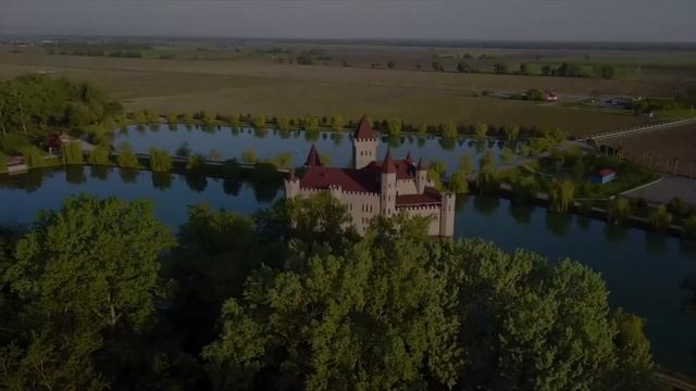 Замок "Шато-Эркен" в Кабардино-Балкарии снято на квадрокоптер DJI Mavic