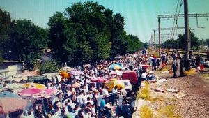 Город Ташкент,базар Тезиковка 1996 год