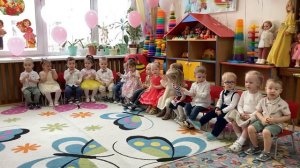 "Песенка для мамы". Группа №1 "Лапушки" (2 года)