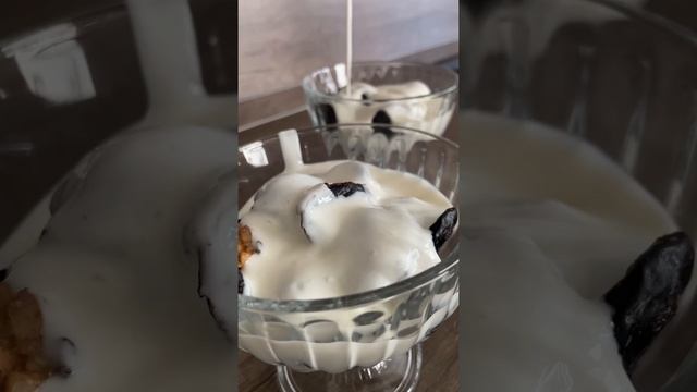 Десерт с черносливом и орехом. Готовлю каждую неделю и родных всех научила! смотреть онлайн
