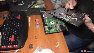??Чистка ноутбука Fujitsu-Siemens V3405 ? Как разобрать ноутбук самостоятельно? Disassemble Cleanin