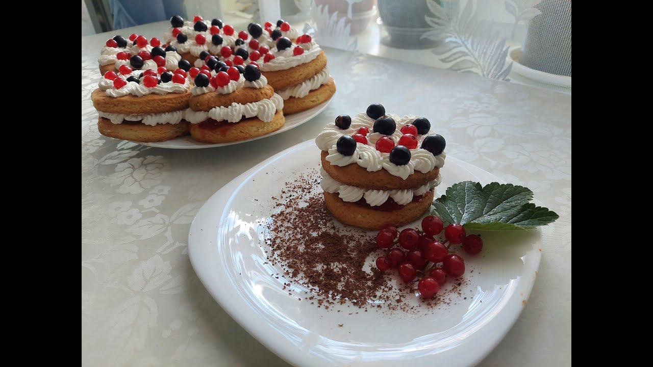 ПЕСОЧНОЕ ПИРОЖНОЕ С КРЕМОМ.