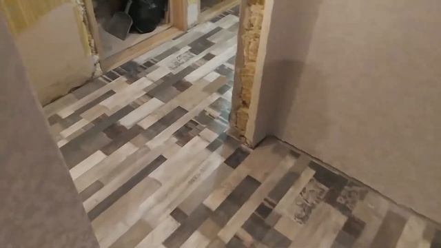 Укладка ламината с предварительным выравниванием пола смесью cerecit CN68 смотреть онлайн