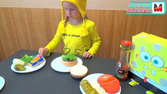 ✿ Крабсбургер Спанч Боба и рецепт от Маши Krabsburger SpongeBob and recipe from Masha смотреть онлайн