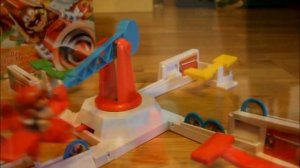 Looping Louie by MB / Hasbro - Revenge of the chicken