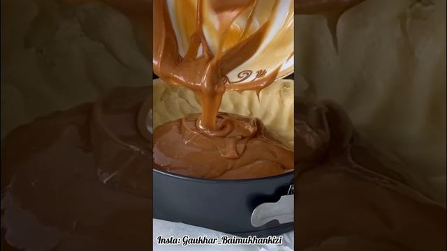 Сгущенка қосылған ЕРЕКШЕ ДӘМДІ ПИРОГ смотреть онлайн