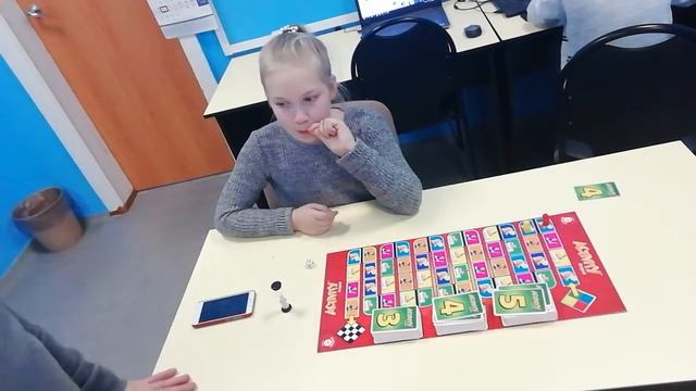 Играем в "Активити" смотреть онлайн