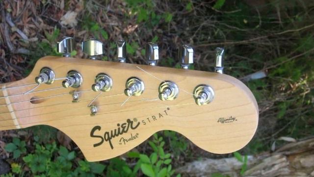 Affinity Stratocaster With Carvin AP11 Pickups смотреть онлайн