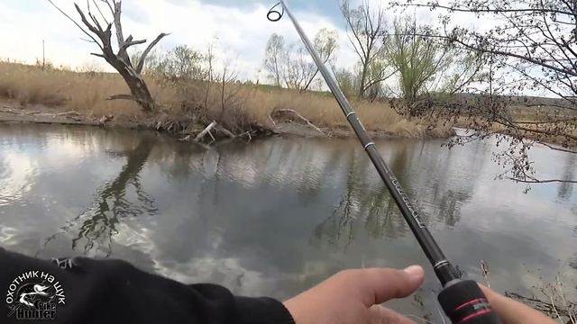 Ловля щуки на воблеры в мае! Береговая рыбалка на спиннинг! смотреть онлайн