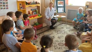 Открытый просмотр режимного момента "Подготовка к обеду, обед".