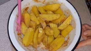 Ужин на раз-два. Самый лёгкий и безумно вкусный ужин. Окорочка с картошкой запечённая в духовке.
