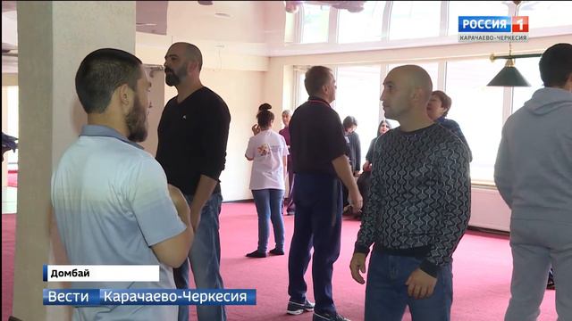 В Домбае впервые проходит работа театральной лаборатории "Открытая сцена" смотреть онлайн