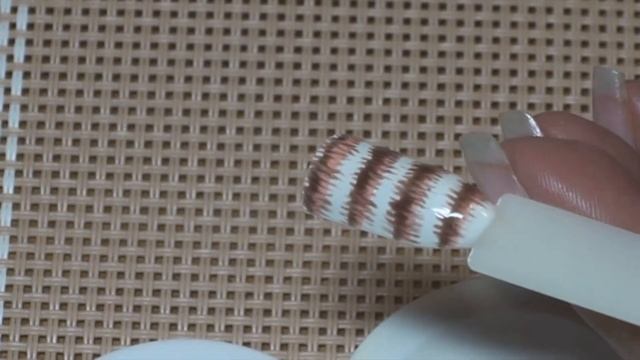 ***Простой дизайн гель-лаком "Ракушка" с акриловой пудрой и жемчужинами!*** смотреть онлайн