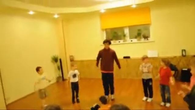 Брейк-данс в студии Жива смотреть онлайн