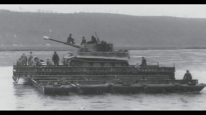World War 2 Tanks Tiger -Wild Crowd