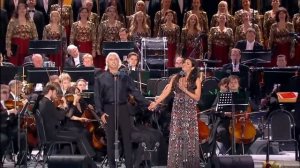 Подмосковные вечера - А. Нетребко - Д. Хворостовский. Красная Площадь [-SwumVFUMBg].mp4