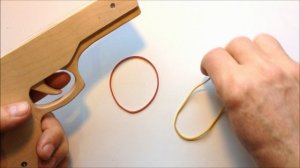 Как сделать игрушку пистолет резинкострел своими руками
