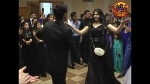 Цыгане отожгли кавказский танец на свадьбе