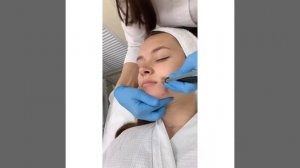 Вакуумная чистка лица с гидропилингом и сывороткой по типу кожи