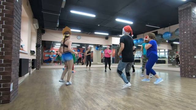 Зумба новогодняя 2019 смотреть онлайн