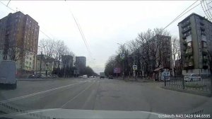 Лихой газелист. Осетия - Владикавказ..mp4