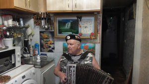 00293от челов урагана тумбала тумбала тумбалалайка отл песня удачи друзья так держать