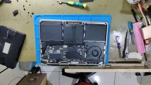 Macbook Pro Retina 13 inch Toucbar 2020 A2289 LCD screen Replacement