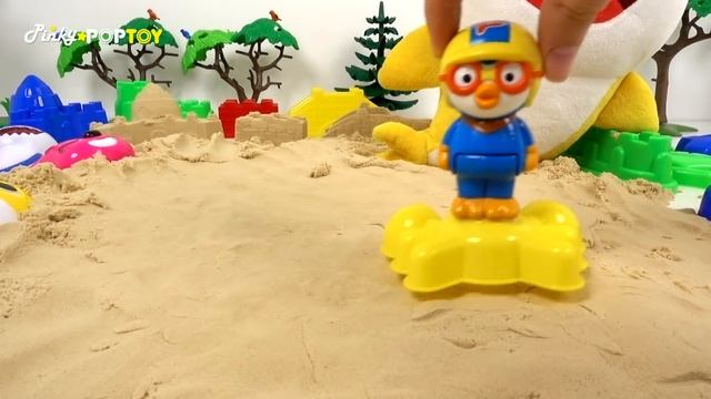 Let's play fun sand with friends | PinkyPopTOY смотреть онлайн