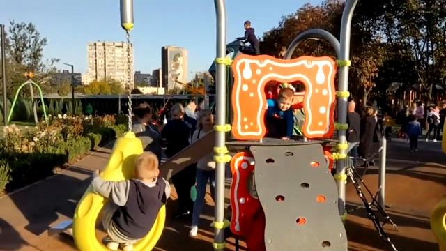 Парк на 1000 Мелочей площадь Мира Мариуполь смотреть онлайн