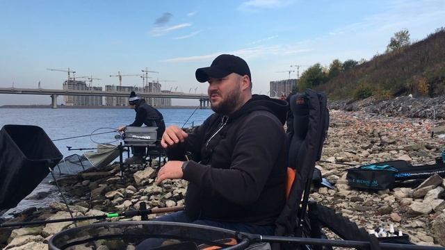 Рыбалка в Санкт-Петербурге в стиле Урбан! Ловля плотвы и леща! ЧАСТЬ 1! смотреть онлайн