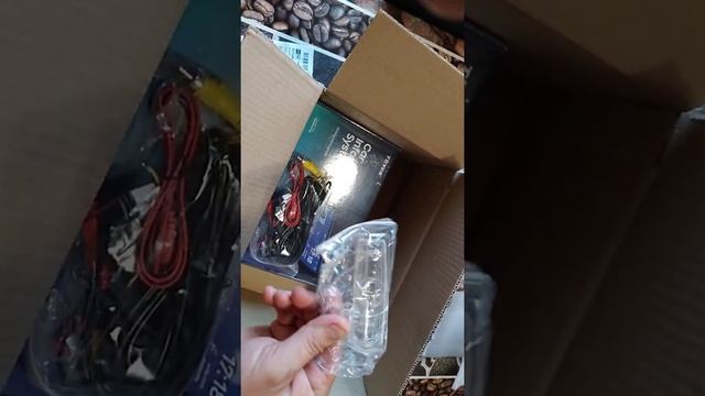 Распаковка Teyes Spro+ 4/64 Gb для Toyota Camry 40 смотреть онлайн