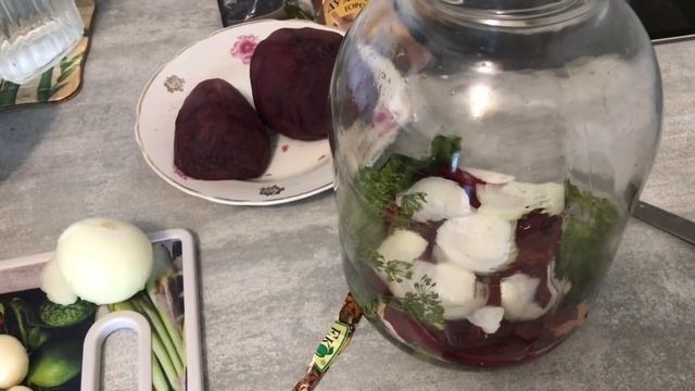 Вкуснейшая Консервация ,Помидоры Со Свеклой на зиму! ? смотреть онлайн