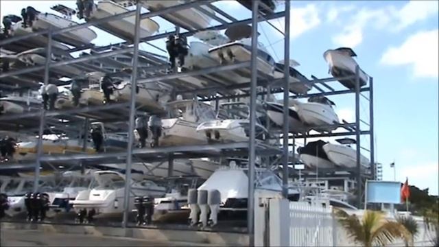 №21 АМЕРИКА. Dinner Key Marina. 5ти этажные парковки катеров смотреть онлайн